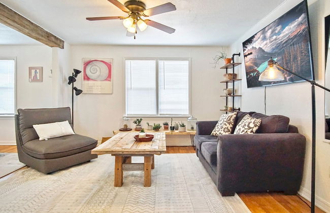 Hidden Comfort Studio Near Plaza District - Photo 5