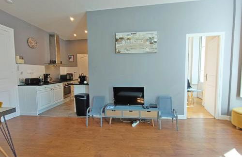 Luchon Holidays, parking, wifi, balcon, cave, T3 8 personnes - Photo 6