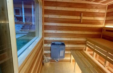 Domek nad stawem - Foto 22