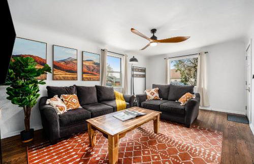 The ColoRadical Crashpad with Hot Tub & Fire Pit - Foto 12