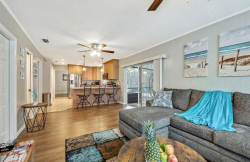 Exquisite Retreat with Heated Pool for 14 Guests, Pool Table Paradise! - Foto 11