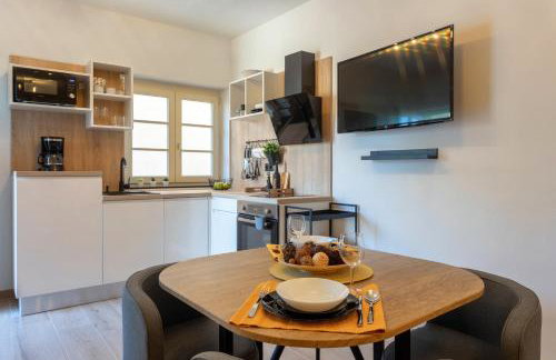 TEONA Luxury Studio Apartment with jacuzzi and terrace sea view - Foto 10