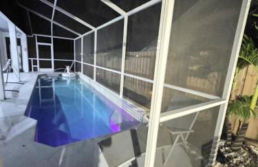 Pool house Best location in Wesley Chapel - Photo 62