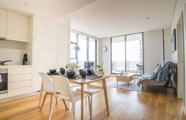 17th Level 1bed1bath APT Macquaire Park+wifi+view - Photo 12