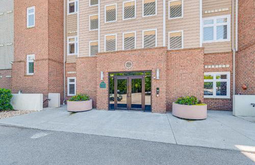 Steps to Smith Mountain Lake Unit with Pool Access! - Foto 18