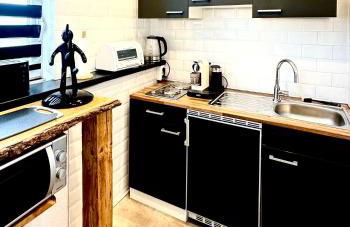 DOMspitzen-BLICK, cooles 2 Zimmer Apt mit Indoor-Swimmingpool auf dem Dach, Küche und Smart-TV - Foto 7