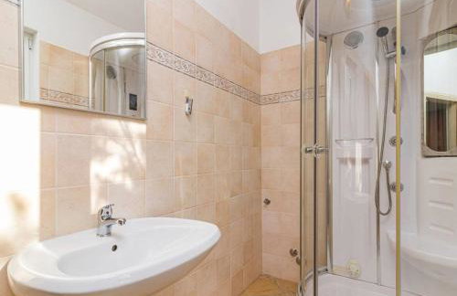 Apartment Lara with pool - Foto 15