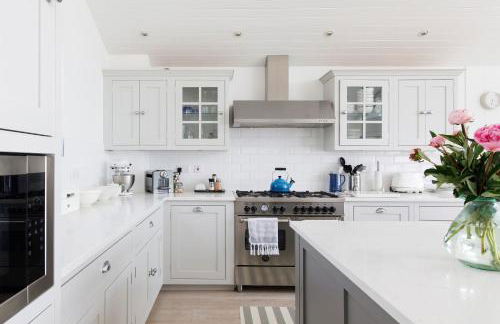 Hamptons Style Lux Beach House - Foto 26