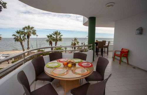 Villa Venecia, Apartamento de Lujo en 1º línea de playa + parking - Photo 9
