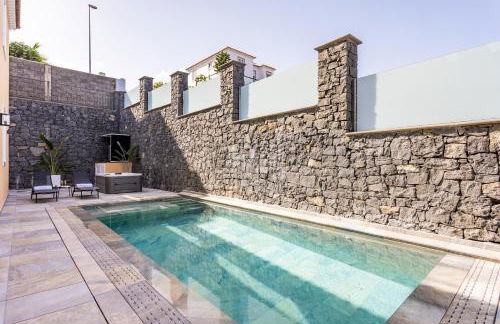 Zafiro Piscina Climatizada Jacuzzi Barbacoa Vistas al mar - Foto 9