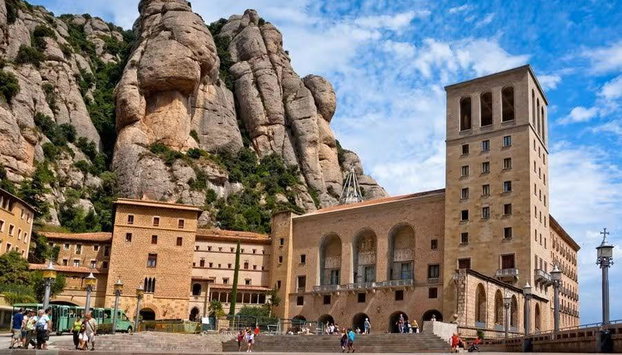 Excursión a Montserrat con tren cremallera - Foto 3