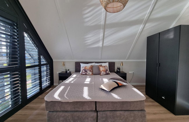 Luxurious Detached Water Villa With Jetty - Foto 31