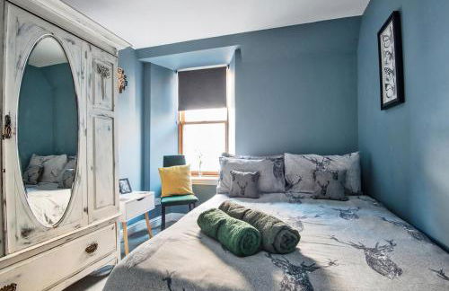 Charming 2 Bedroom Flat in the Heart of Kirriemuir - Foto 44