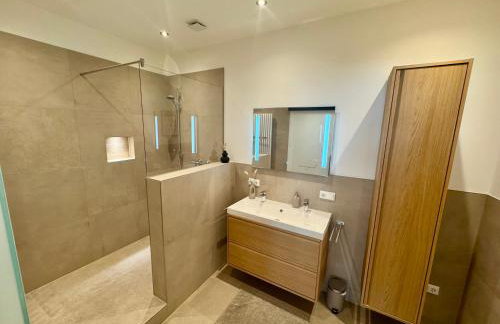 Pretti Apartments - Neu, Stilvoll, Zentral, Komfortabel, Geräumig & Ruhig - Photo 15