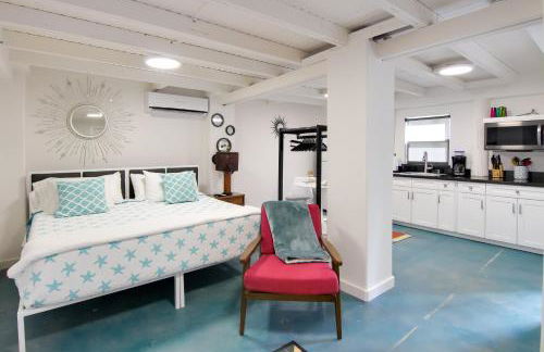 Sunny, Waterfront Rio Hondo Studio with Shared Perks - Foto 3