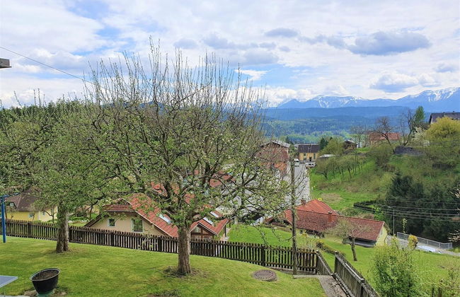 Apartment by Worthersee With Pool - Photo 37