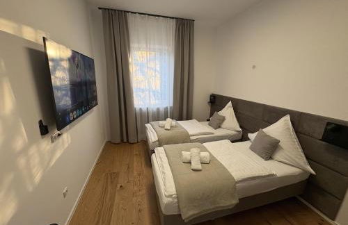 Große City Wohnung Rosenheim 4 Zimmer, 7 Betten - Foto 1