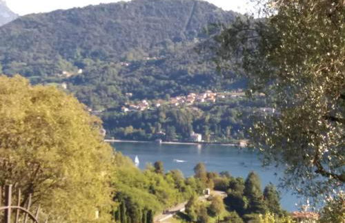 Casa Intignano - Camera con bagno e portico vista lago - Foto 45