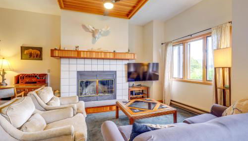 Lake Placid Condo with Patio - Walk to Beach! - Foto 3