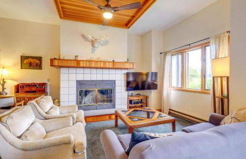 Lake Placid Condo with Patio - Walk to Beach! - Foto 3