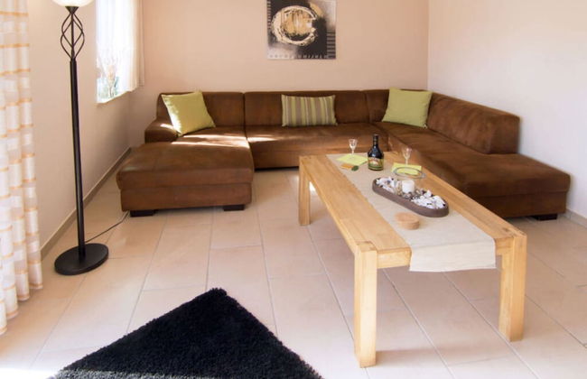 Lovely Apartment in Hage - Photo 6