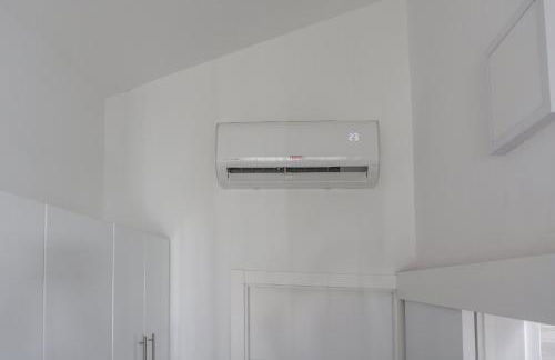 Modern Oasis with Sun & Style 3 Pools AC WiFi - Photo 37