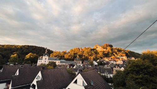Ferienwohnung Sayntal - Blick auf Schloss Sayn - Foto 2