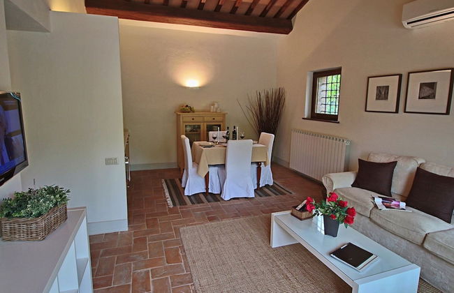 Modern Holiday Home in Foligno - Loc. With Pool - Foto 63