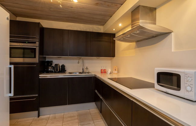 Charming Beach Villa With Thatched Roof - Photo 15