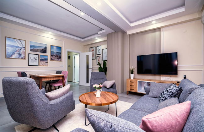 Cozy Flat 7 min to Mermerli Beach in Antalya - Foto 1