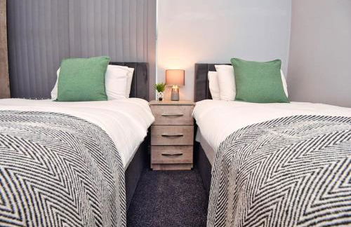 *Sleeps 9* Modern, 4 Bed House, Birmingham - Photo 19