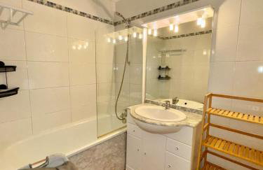 Ski, confort famille, appartement Cosy, Vue montagne,piscine,parking - Foto 9