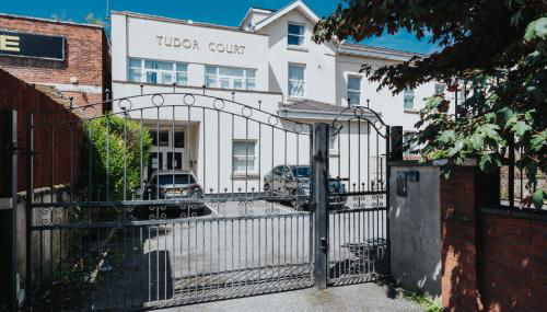 Huge Apartment - 8 Beds - Free Parking - Long Stays! - Foto 2