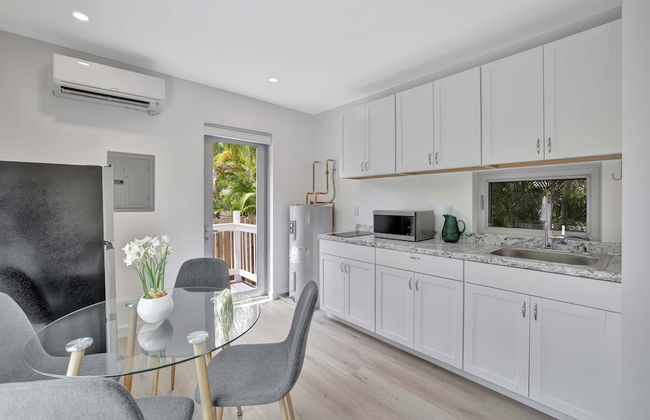 Sunshine Getaway Sleeps 4! - Foto 2