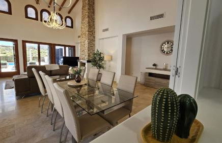 Spectacular 4 bed villa at El Valle Golf Resort - Foto 25