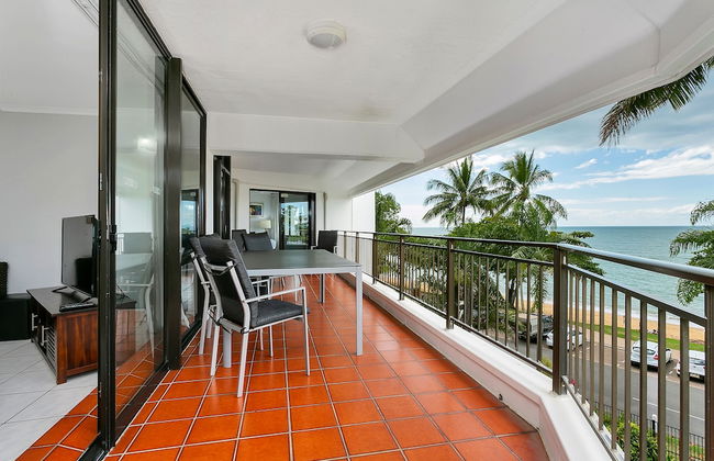 Roydon Beachfront Apartments - Photo 31
