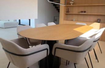 Ultra-Modern 5-Bed Luxury Chalet with Private Pool & Home Cinema 13 Min To Beach - Foto 16