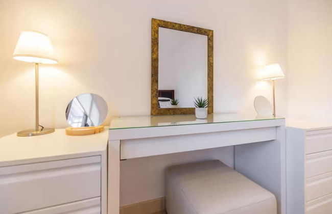 2 Bedrooms - Sleeps 4 - Garden and Pool With View - Photo 25