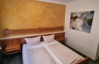 Doppelbett - Gästezimmer - 11min von Gießen 8,4km in Fernwald-Steinbach - Foto 23