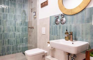 KuDAMM Charming Old Home,4-9 ppl,Family Friendly,Wifi,Savignyplatz - Photo 19