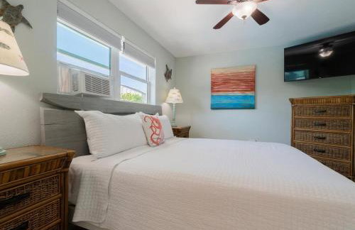 Tiki Time - Waterfront Pool Home, 65` Dock , Direct Ocean Access! - Foto 23