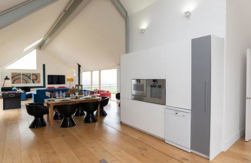 A Stunning State Of The Art Eco Home - Games Room - Foto 43