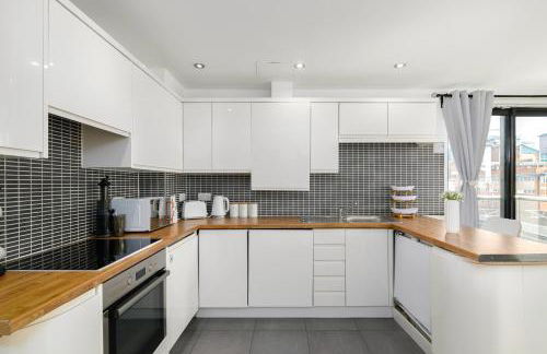 2 Bedroom Apartment near City Airport - Foto 6