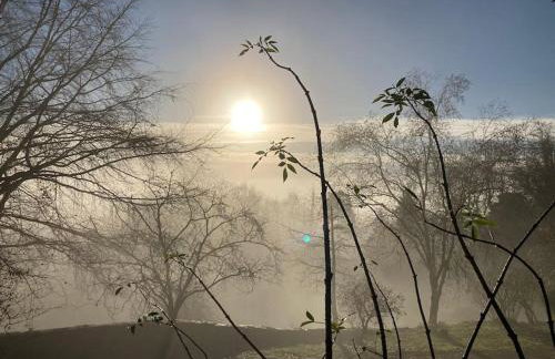 Bright, airy Annex in village with stunning views - Foto 15