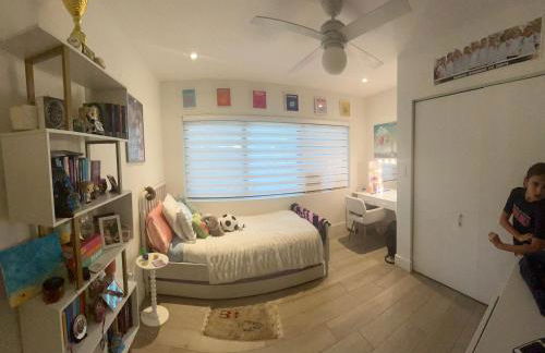 Luxury Miami home with heated pool & BBQ area, close to beaches & sports arenas - Foto 4