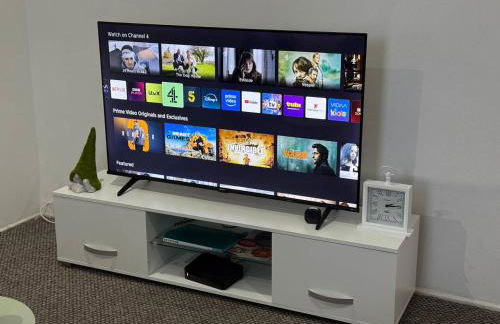 Abdul's Apartment BGH Free Parking - Foto 12