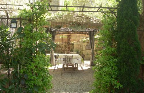 Demeure traditionnelle en pierre avec piscine - Photo 3