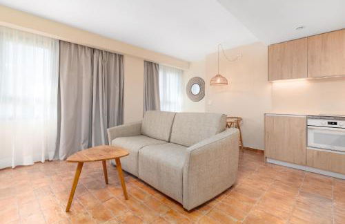 Apartamentos Las Ciencias H - Photo 4