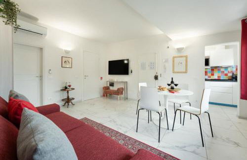 Avelli Pia Fourth Floor with 2 Bathrooms - Florence Charming Apartments - Delightful and bright 4rd-floor apartment without elevator, overlooking one of Florence's most beautiful squares, Exceptionally located for exploring the city - Foto 32