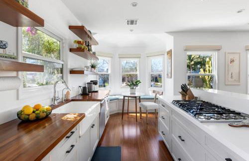 Sun-Drenched Spanish Manor Home in Mar Vista - Foto 24